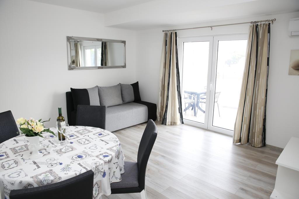 וודיצה Apartments Gabrijel מראה חיצוני תמונה